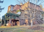 Torokvesz_4_Az_1925_ben_epult_villa_az_Orlo_utca_felol_kicsi.jpg